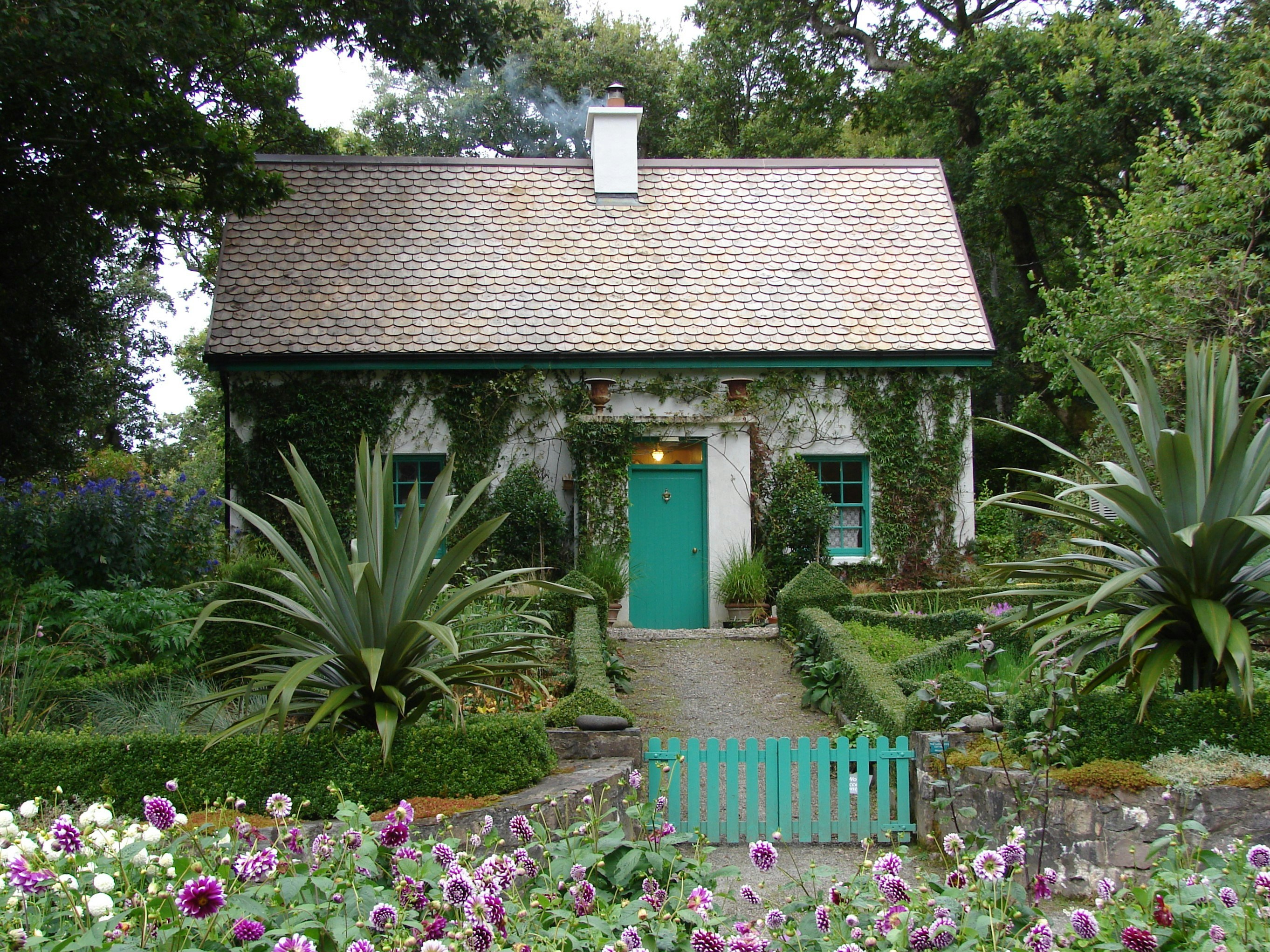 familyHouse